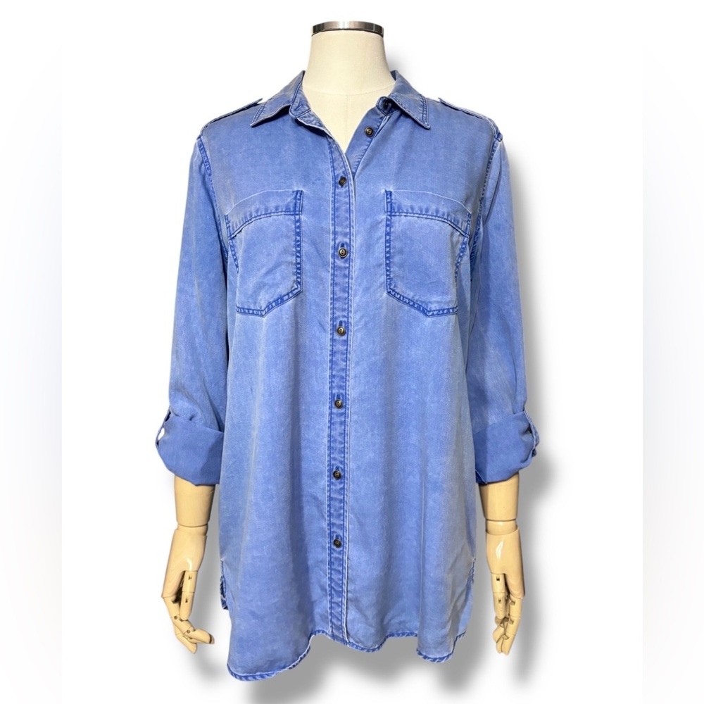 EXPRESS Blue Chambray Denim Boyfriend Button Front Shirt